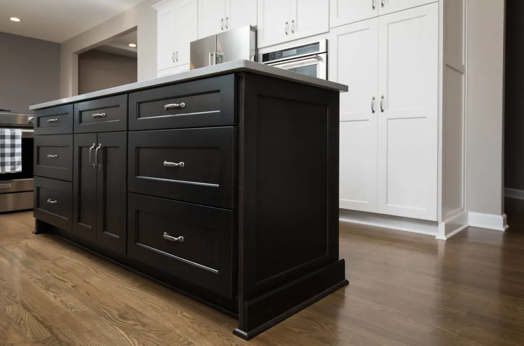 Bright & Airy Kitchen — photo 1